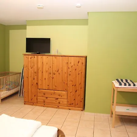 Friesengeist Nyaraló *